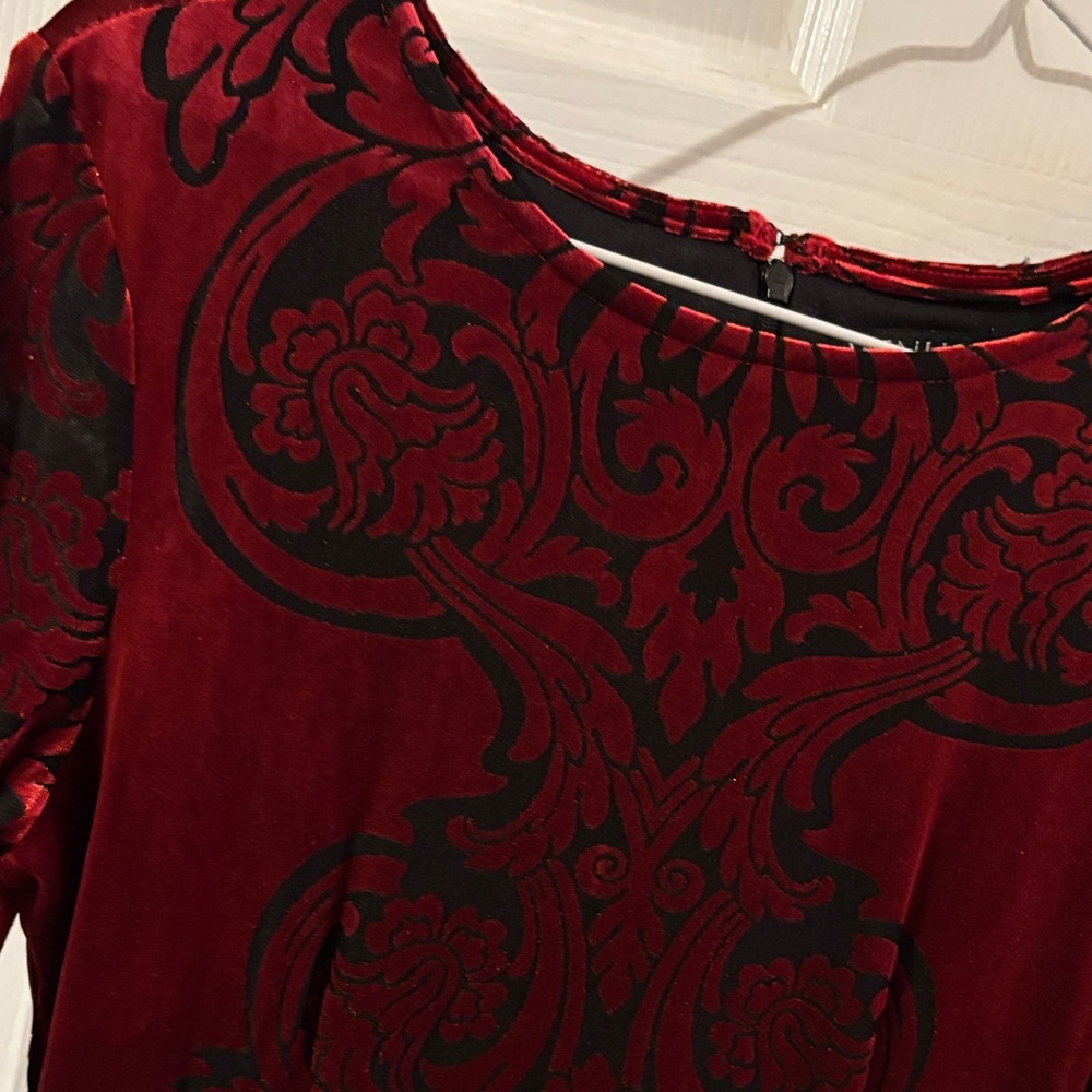 VENUS Red and Black Long Sleeve Dress - Picture 2 of 2